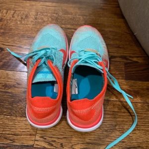 nike training shoes N7